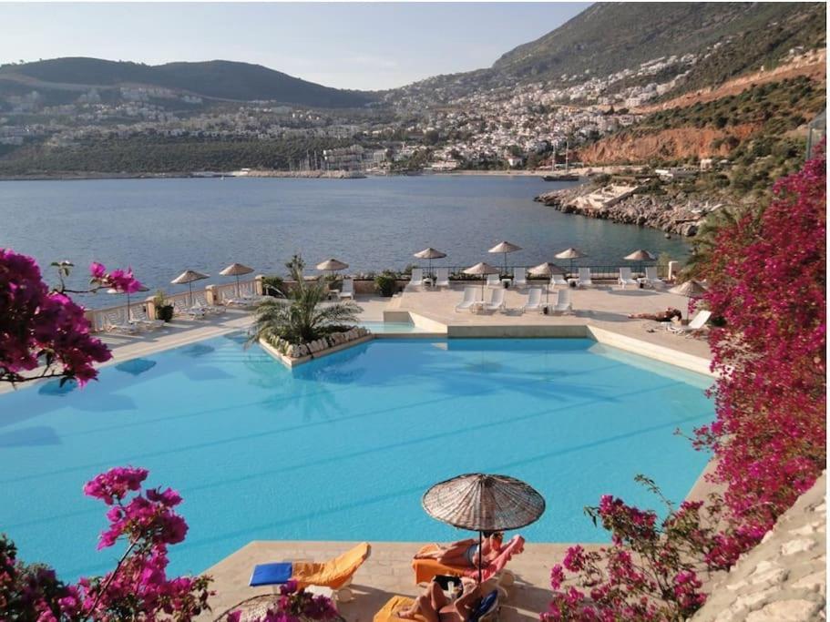Cactus Garden Kalkan - Club Patara Villas ภายนอก รูปภาพ