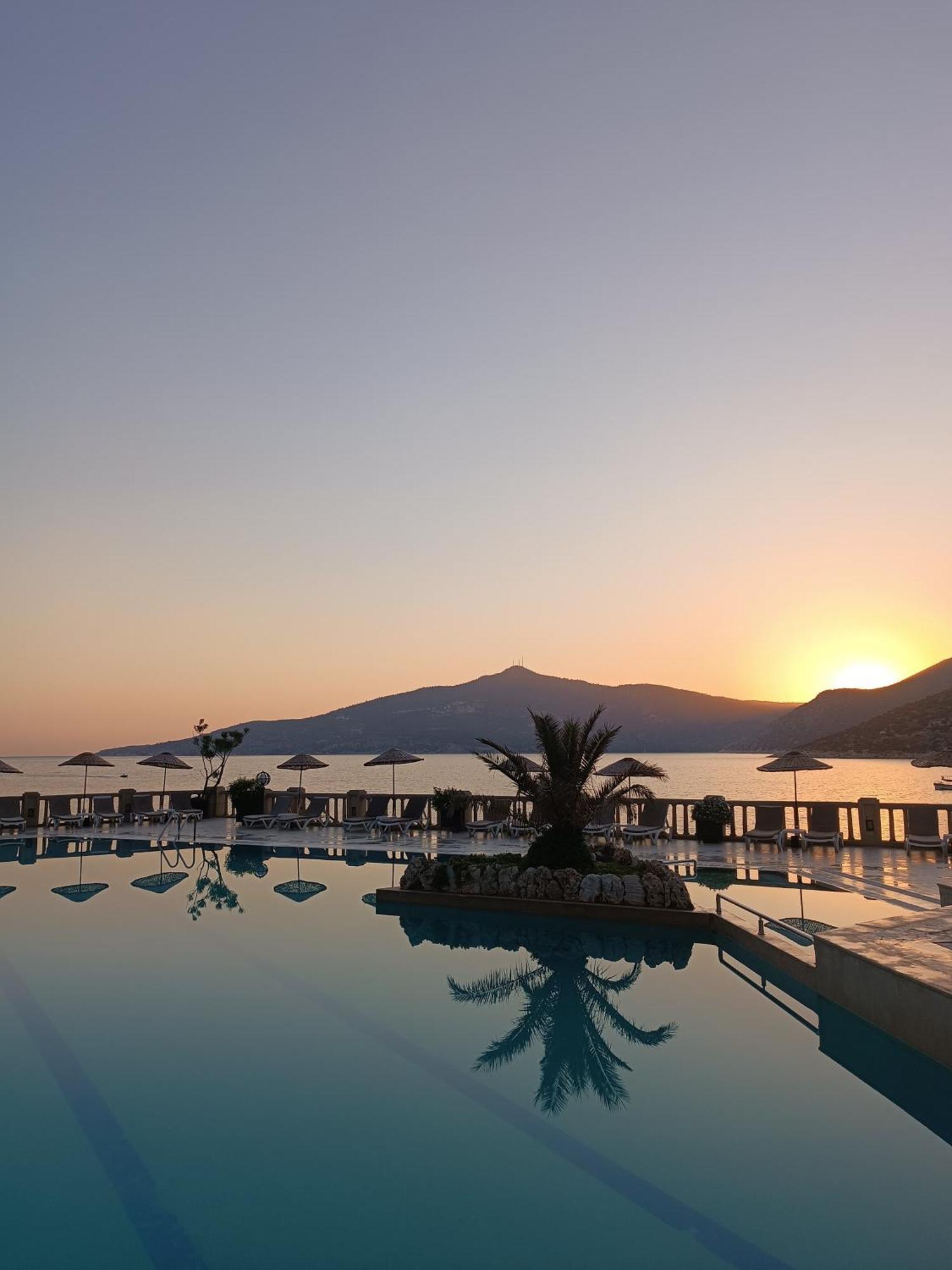 Cactus Garden Kalkan - Club Patara Villas ภายนอก รูปภาพ